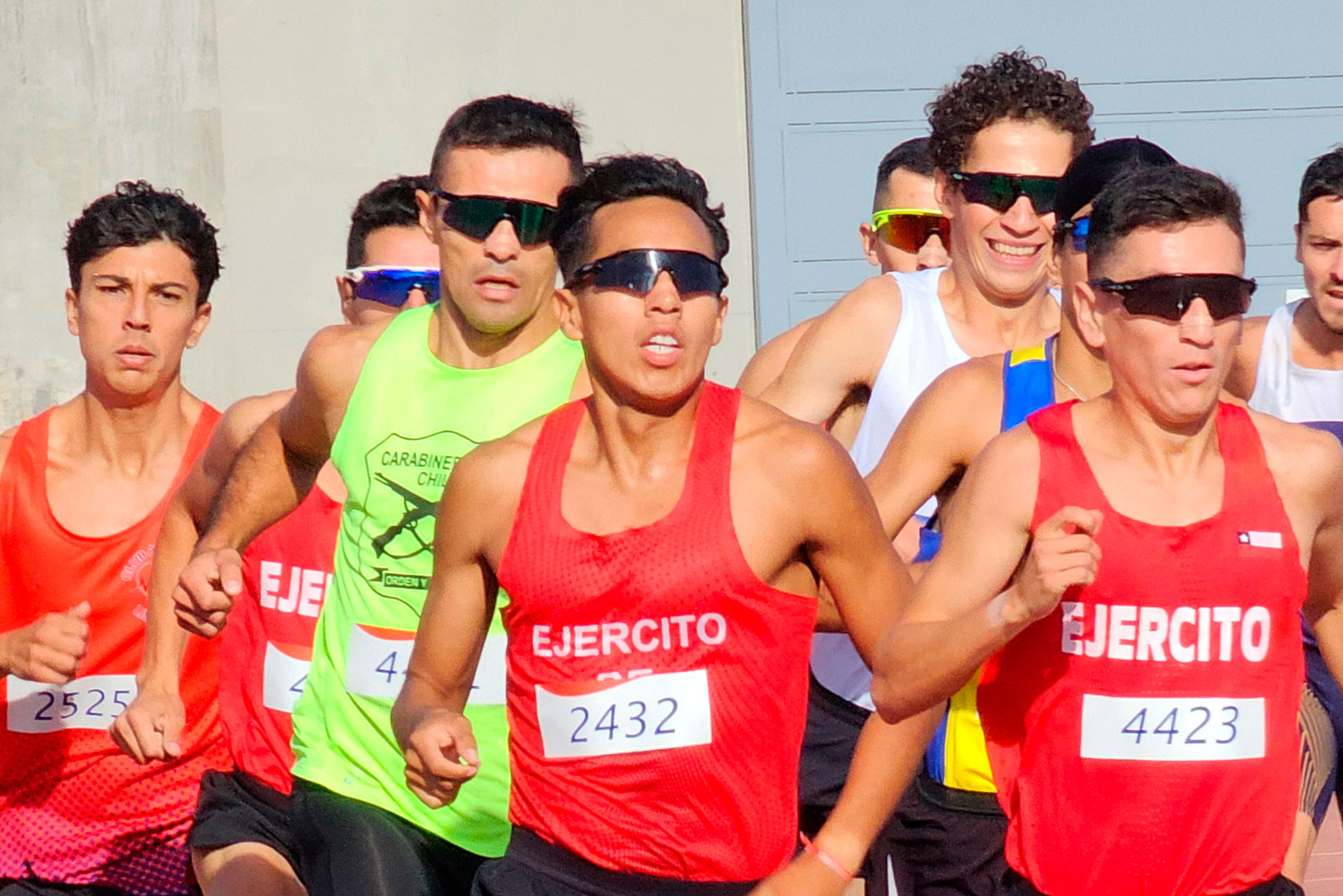 Corredores de la Corrida Glorias del Ejército